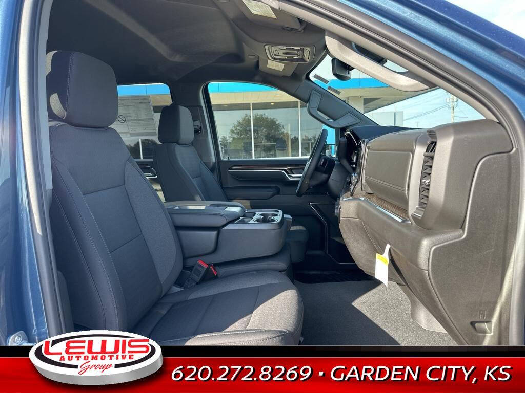 2025 Chevrolet Silverado 2500HD for sale at Lewis Chevrolet of Garden City in Garden City, KS