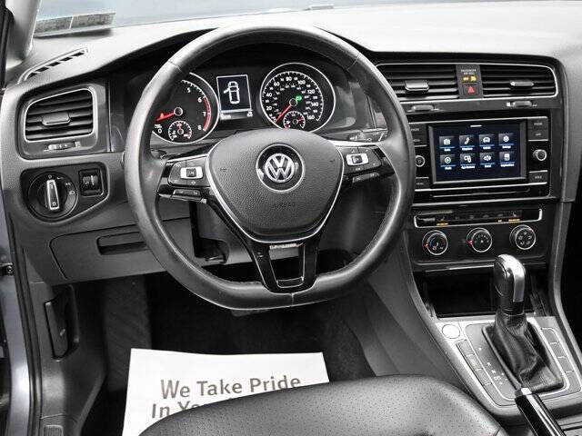 2021 Volkswagen Golf TSI