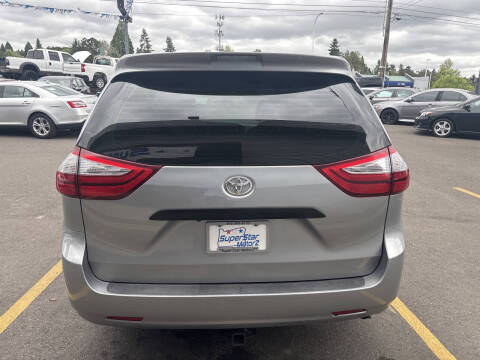 2017 Toyota Sienna L 7-Passenger