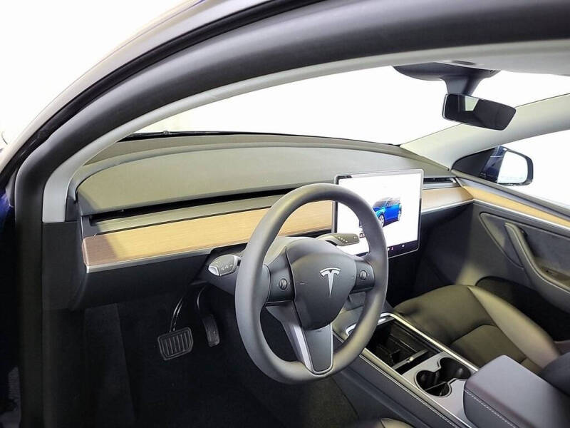 2024 Tesla Model Y Long Range