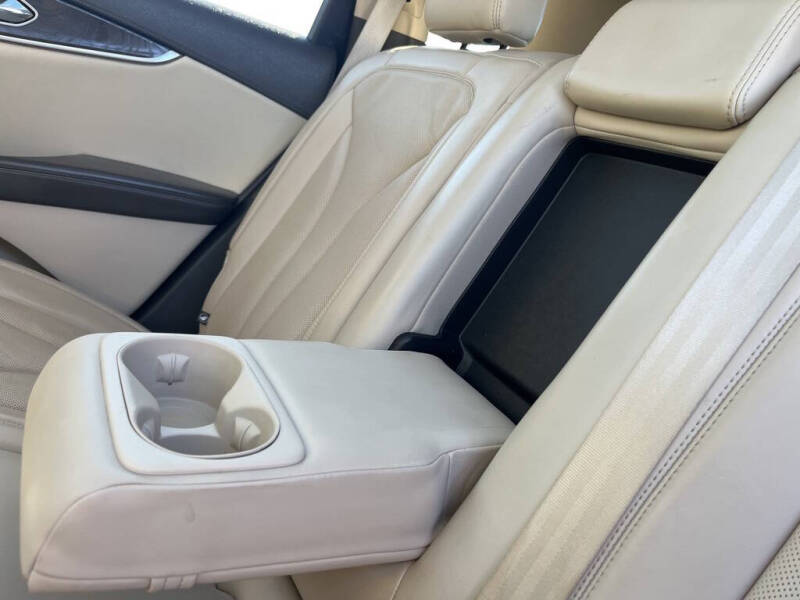 2020 Lincoln Nautilus Reserve