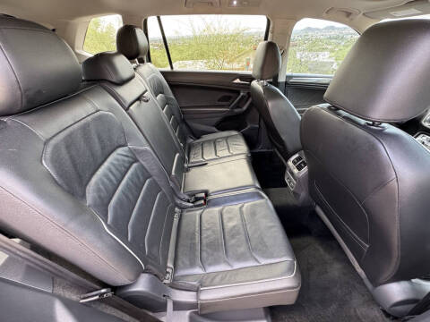 2018 Volkswagen Tiguan 2.0T SEL Premium 4Motion