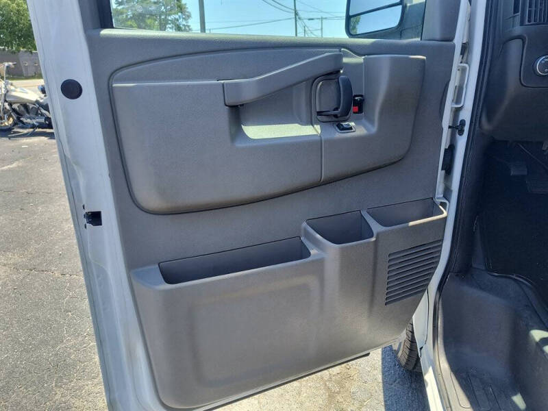2017 Chevrolet Express 2500