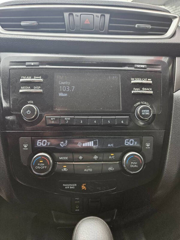 2015 Nissan Rogue SV