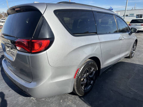 2019 Chrysler Pacifica Touring L