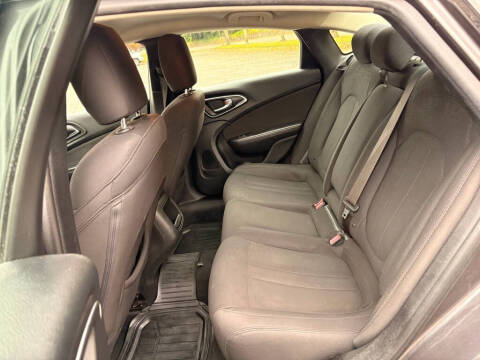 2015 Chrysler 200 Limited