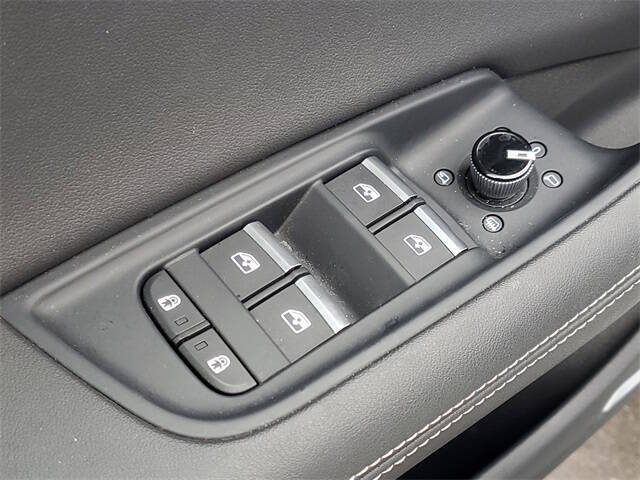 2023 Audi Q8 quattro Premium Plus 55 TFSI