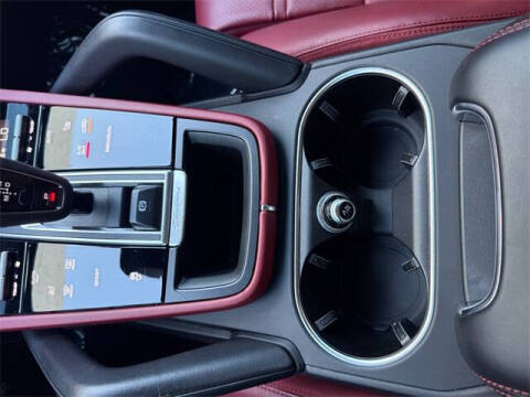 2023 Porsche Cayenne