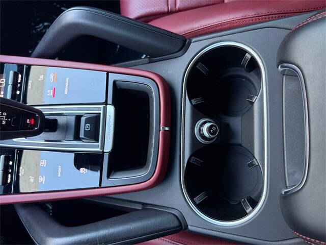 2023 Porsche Cayenne