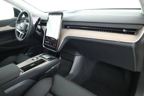 2025 Volvo EX90 Twin Plus 7P