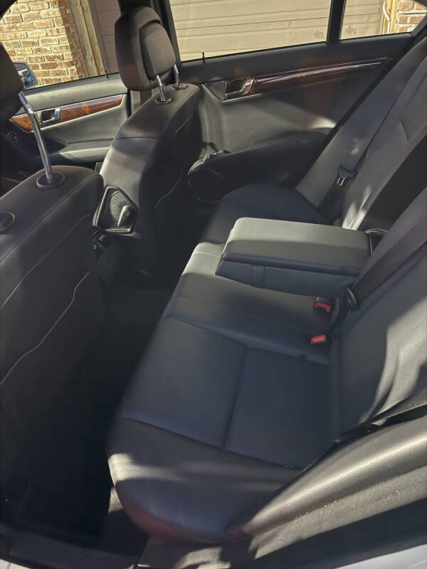 2011 Mercedes-Benz C-Class C 300 Luxury 4MATIC