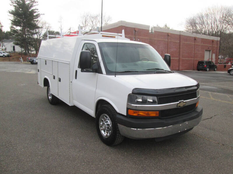 2016 Chevrolet Express for sale at Tri Town Truck Sales LLC in Watertown CT