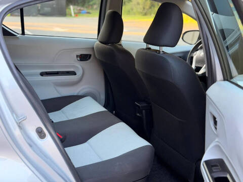 2013 Toyota Prius c