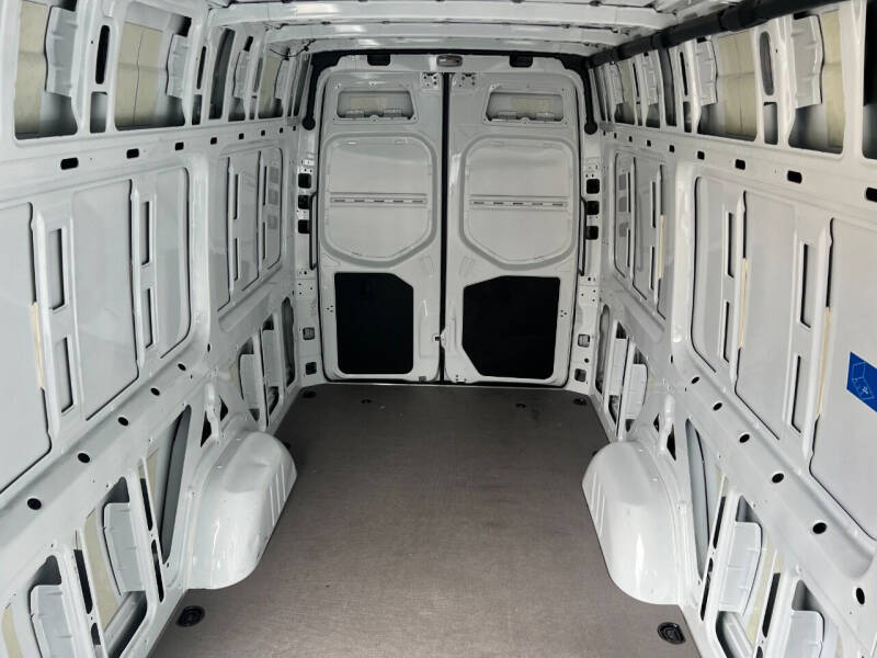 2022 Mercedes-Benz Sprinter 2500