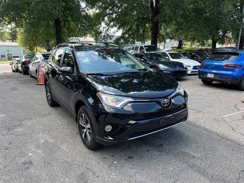 2017 Toyota RAV4 XLE photo 5