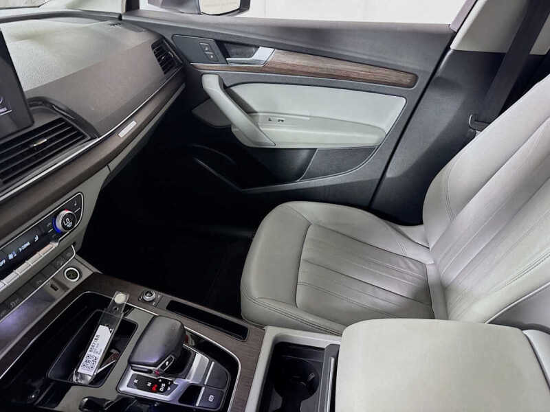 2022 Audi Q5 quattro S line Premium 45 TFSI