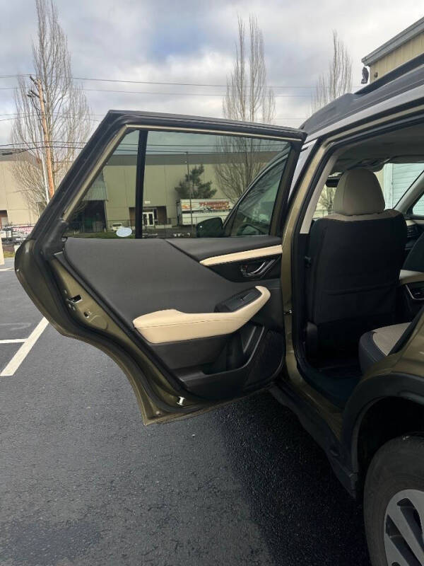 2022 Subaru Outback Premium