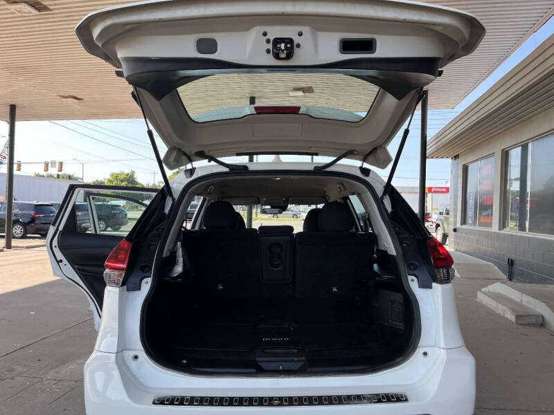 2020 Nissan Rogue S