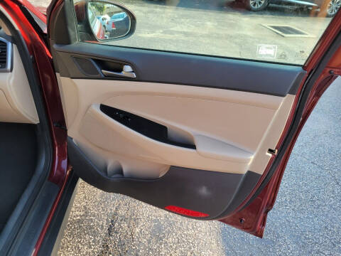 2016 Hyundai Tucson SE