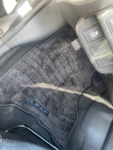 2015 Nissan LEAF S
