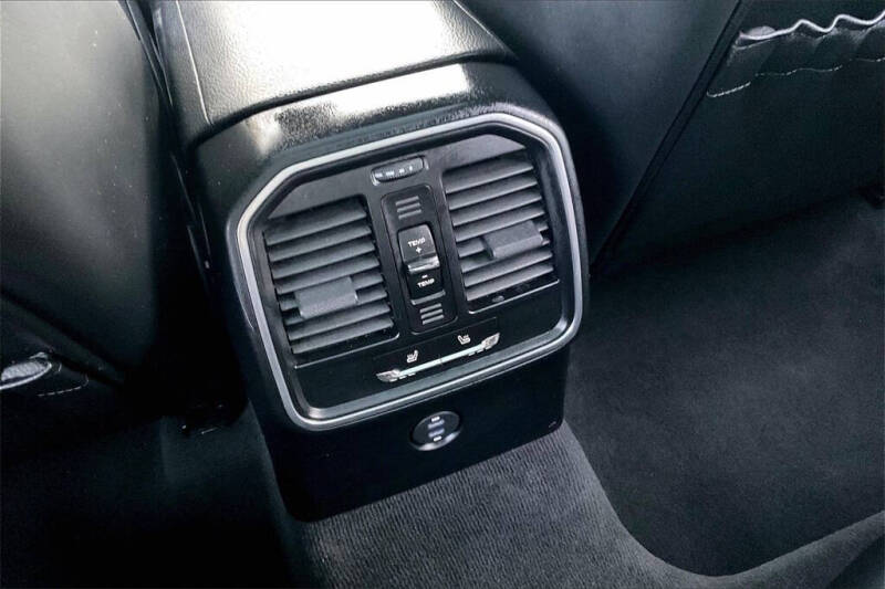 2020 Porsche Macan S