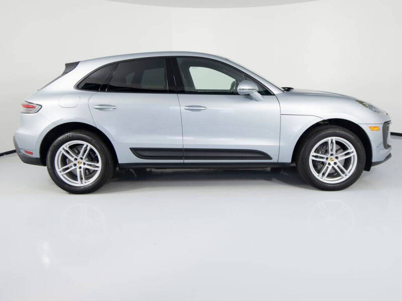2025 Porsche Macan