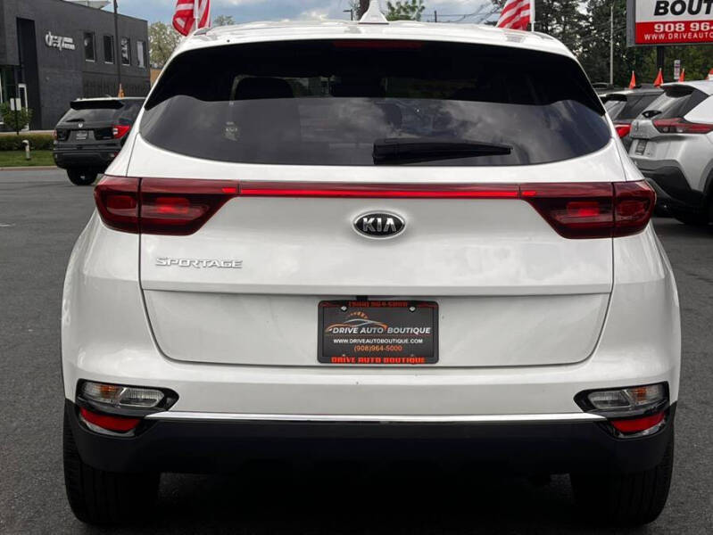 2022 Kia Sportage LX