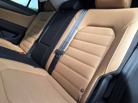 2026 Volkswagen Atlas Cross Sport SEL R-Line Black 4Motion