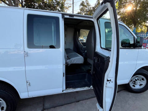 2017 Chevrolet Express 2500