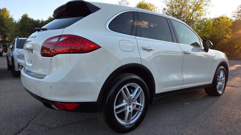 2012 Porsche Cayenne S Hybrid