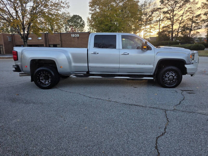 2017 GMC Sierra 3500HD Denali