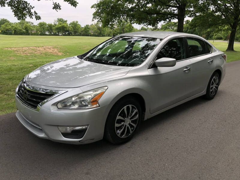 2015 Nissan Altima for sale at Urban Motors llc. in Columbus OH