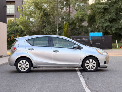 2013 Toyota Prius c