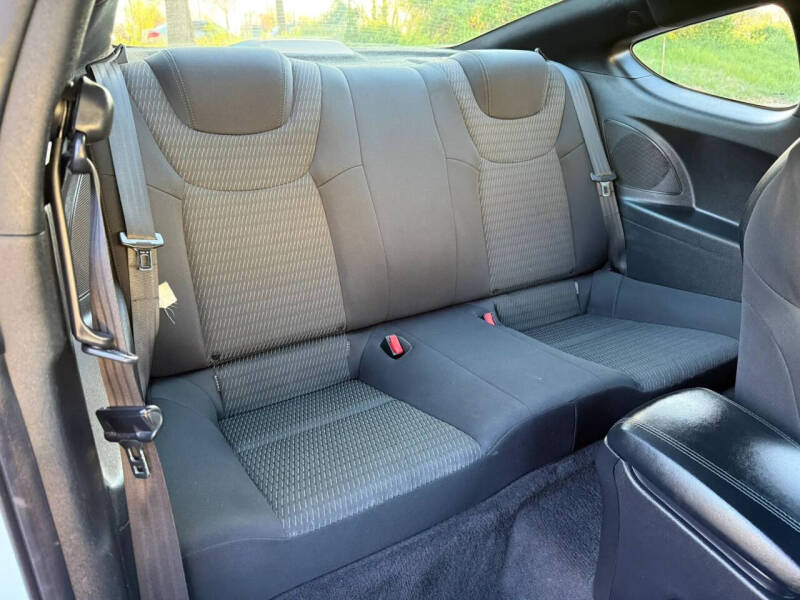 2016 Hyundai Genesis Coupe