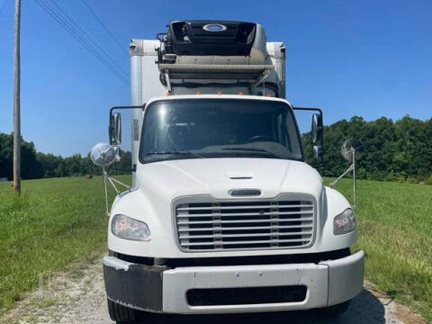 2017 Freightliner Business class M2