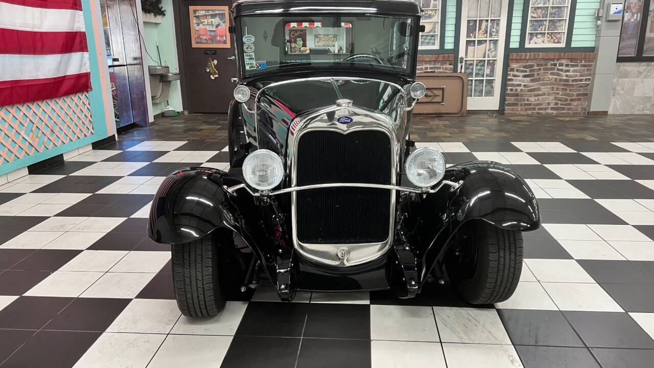 1930 Ford Model A 10