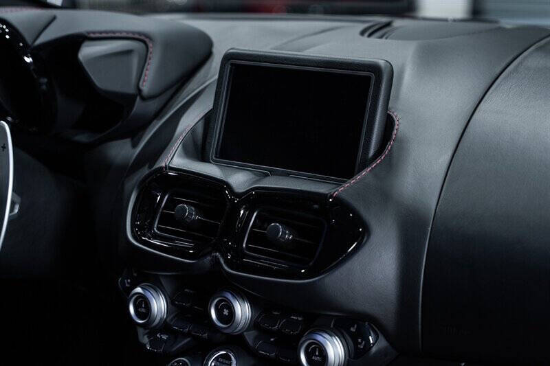 2019 Aston Martin Vantage