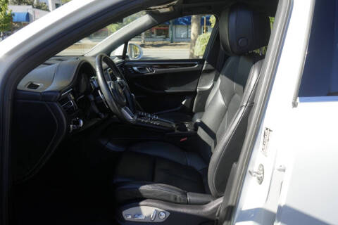 2020 Porsche Macan S