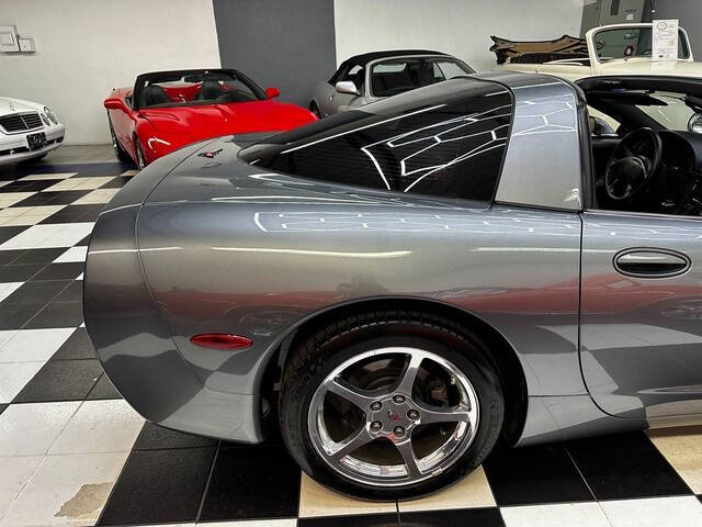 2004 Chevrolet Corvette