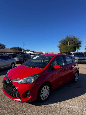 2015 Toyota Yaris 5-Door LE