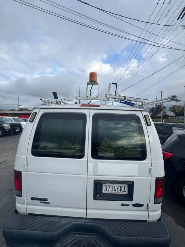 2013 Ford E-Series E-150