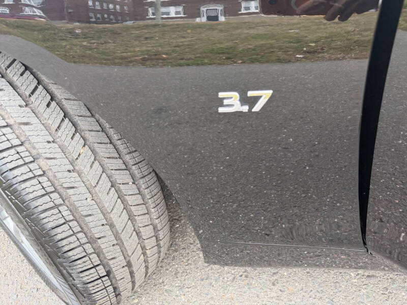 2015 Infiniti Q50 Premium