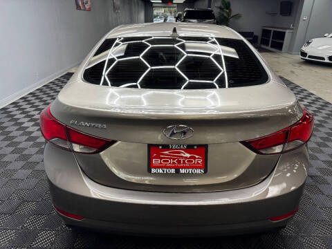 2014 Hyundai Elantra SE