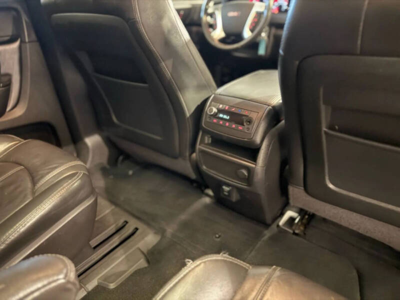 2016 GMC Acadia SLT-1