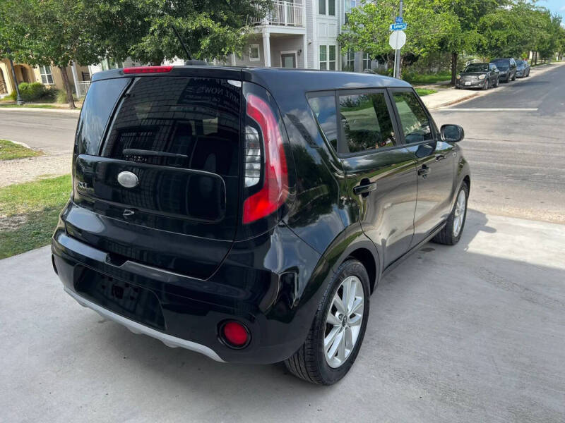 2019 Kia Soul +