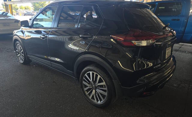 2023 Nissan Kicks SV