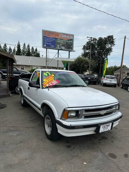 1997 Chevrolet S-10 for sale at Victory Auto Sales in Stockton CA