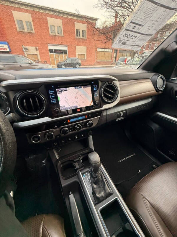 2016 Toyota Tacoma Limited