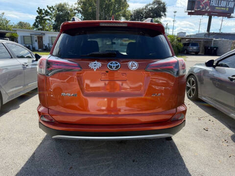 2016 Toyota RAV4 XLE