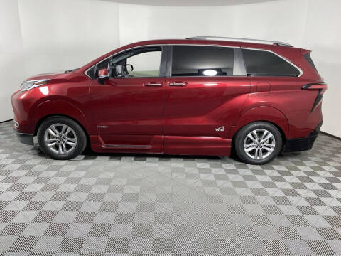 2021 Toyota Sienna Limited 7-Passenger